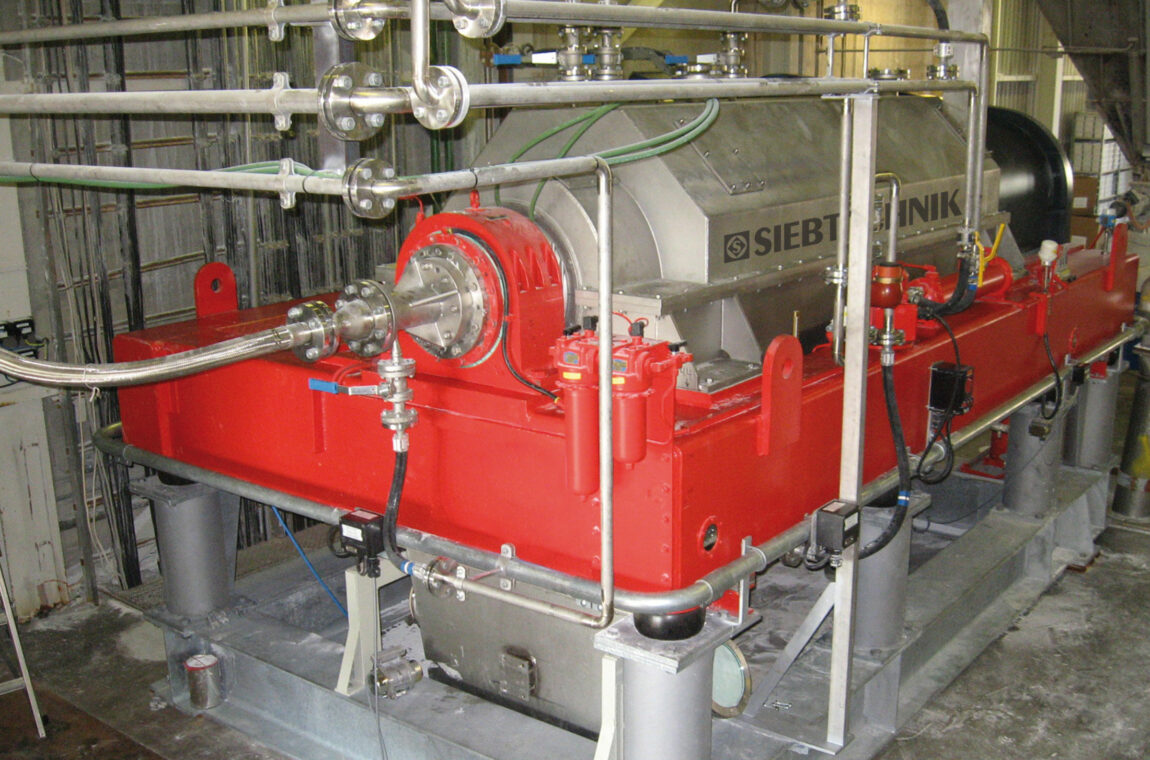 Decanter DZ 8E in a system for PVC