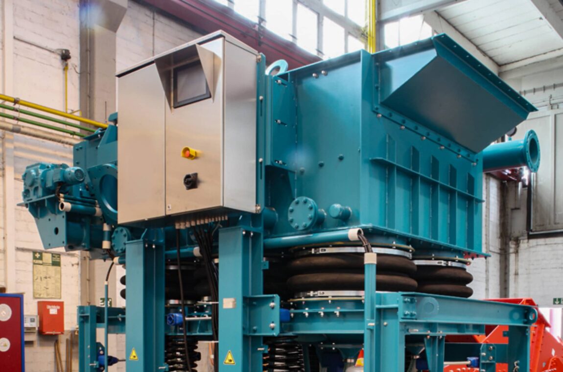 Oscillating typesetting machine