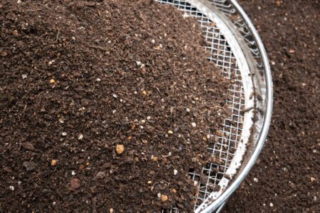 Soil on screen - we manufacture screening machines from industrial sizes to laboratory scale.