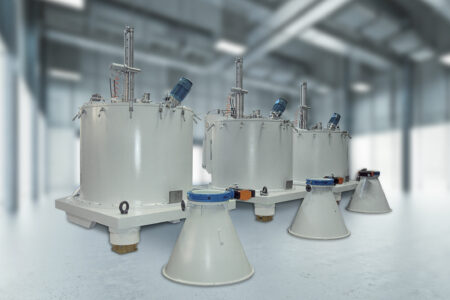 Vertical peeler centrifuge