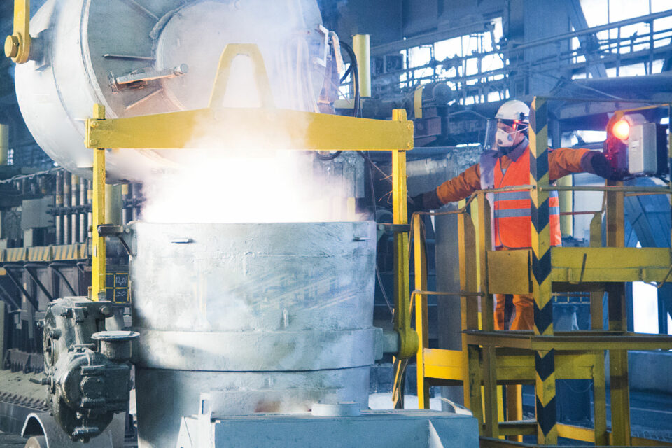 Portable aluminum foundry.