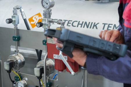 Preventive maintenance. A specialist carries out a machine audit